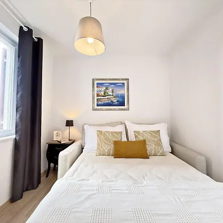 Viola Apartman